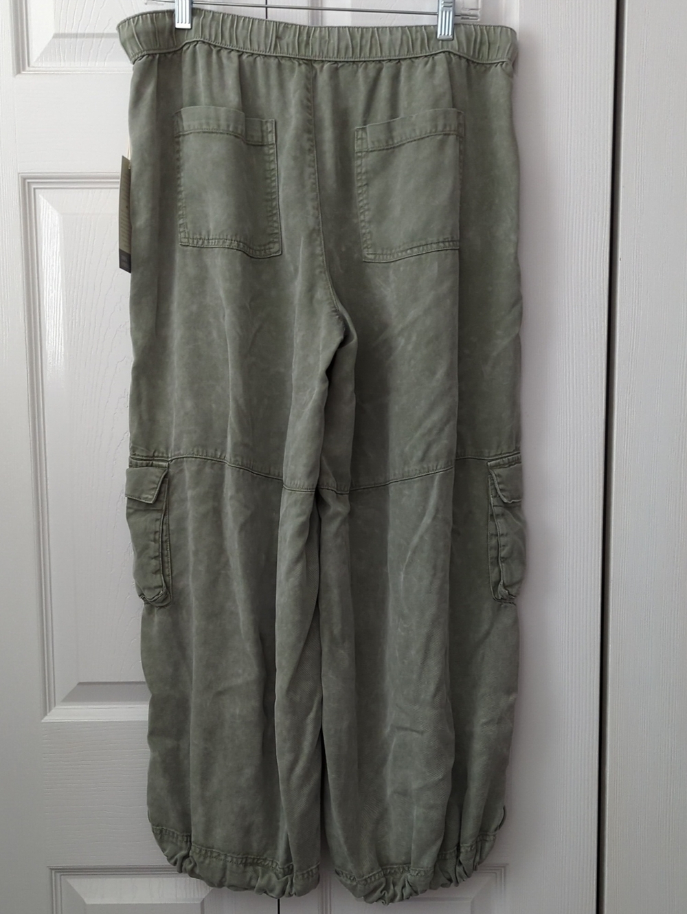 NWT! ~C & C CALIFORNIA~ FUNKY WIDE LEG CARGO PANTS-L - Picture 8 of 9